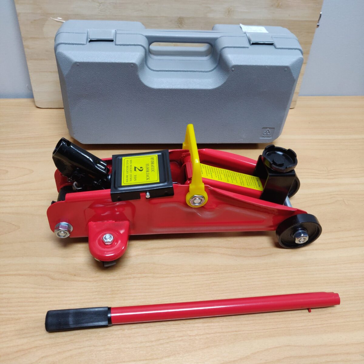 Hydraulic 2 tonnes car jack for mechanics - Image 6