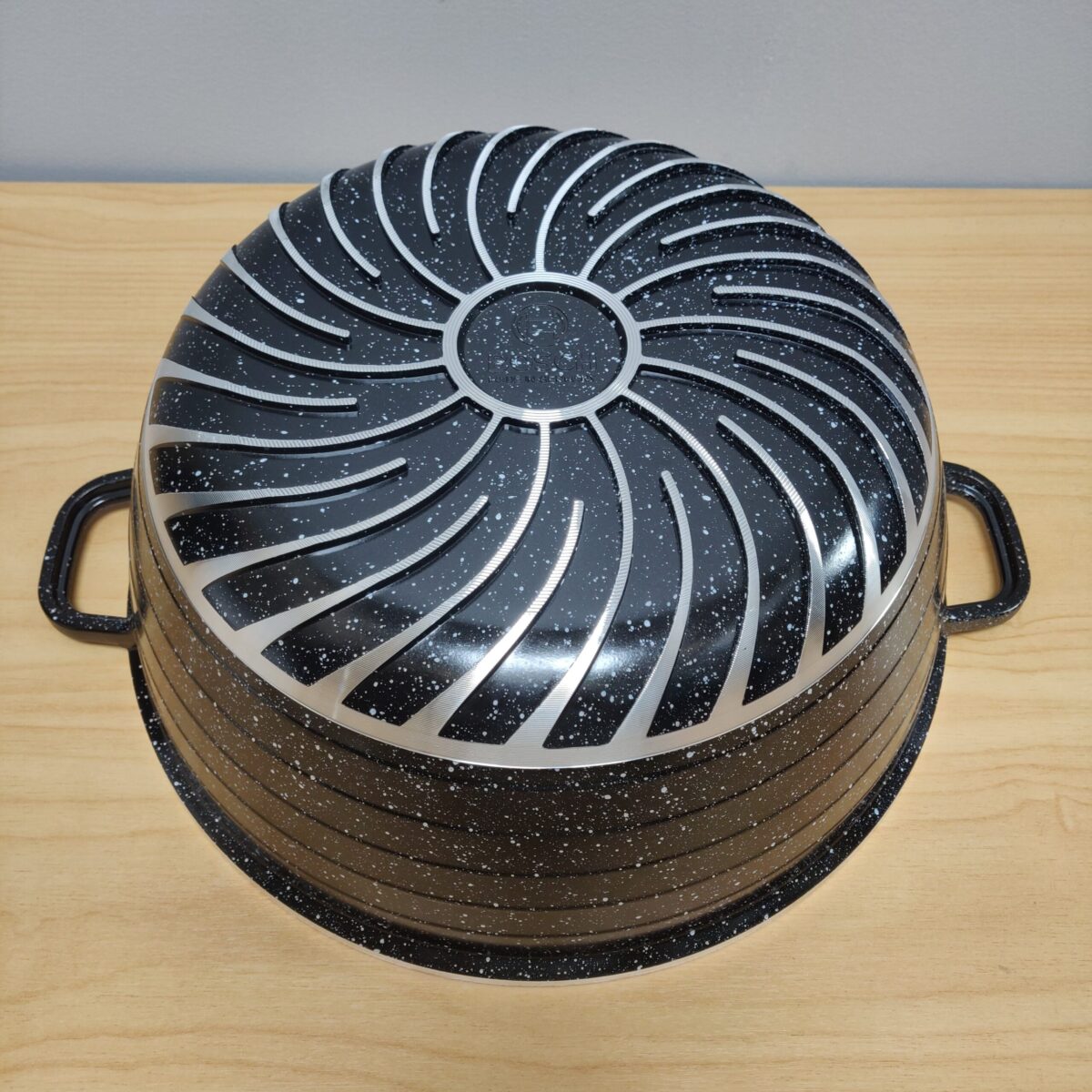 Non-stick aluminium pot 20cm diameter, 2.5L - Image 5
