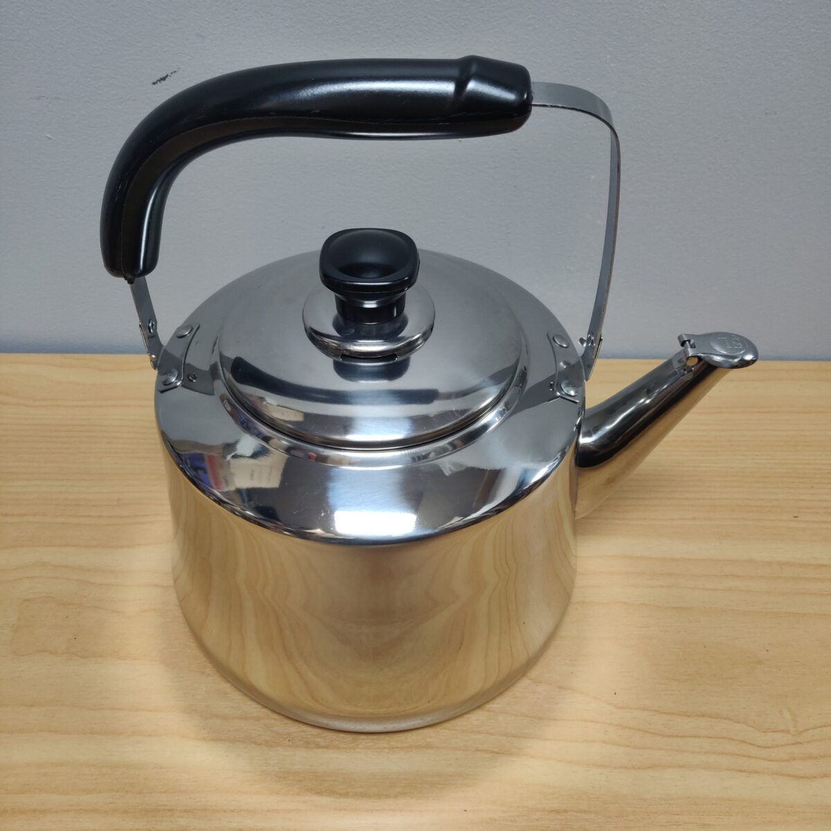Stainless steel kettle 3L - Image 2