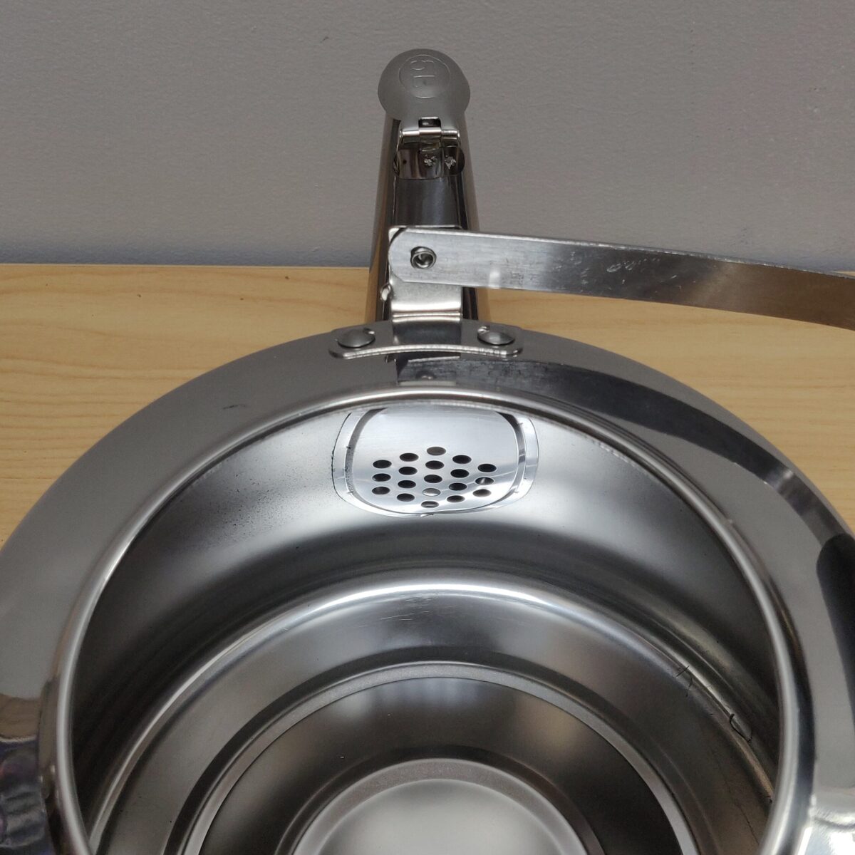 Stainless steel kettle 5L - Image 4