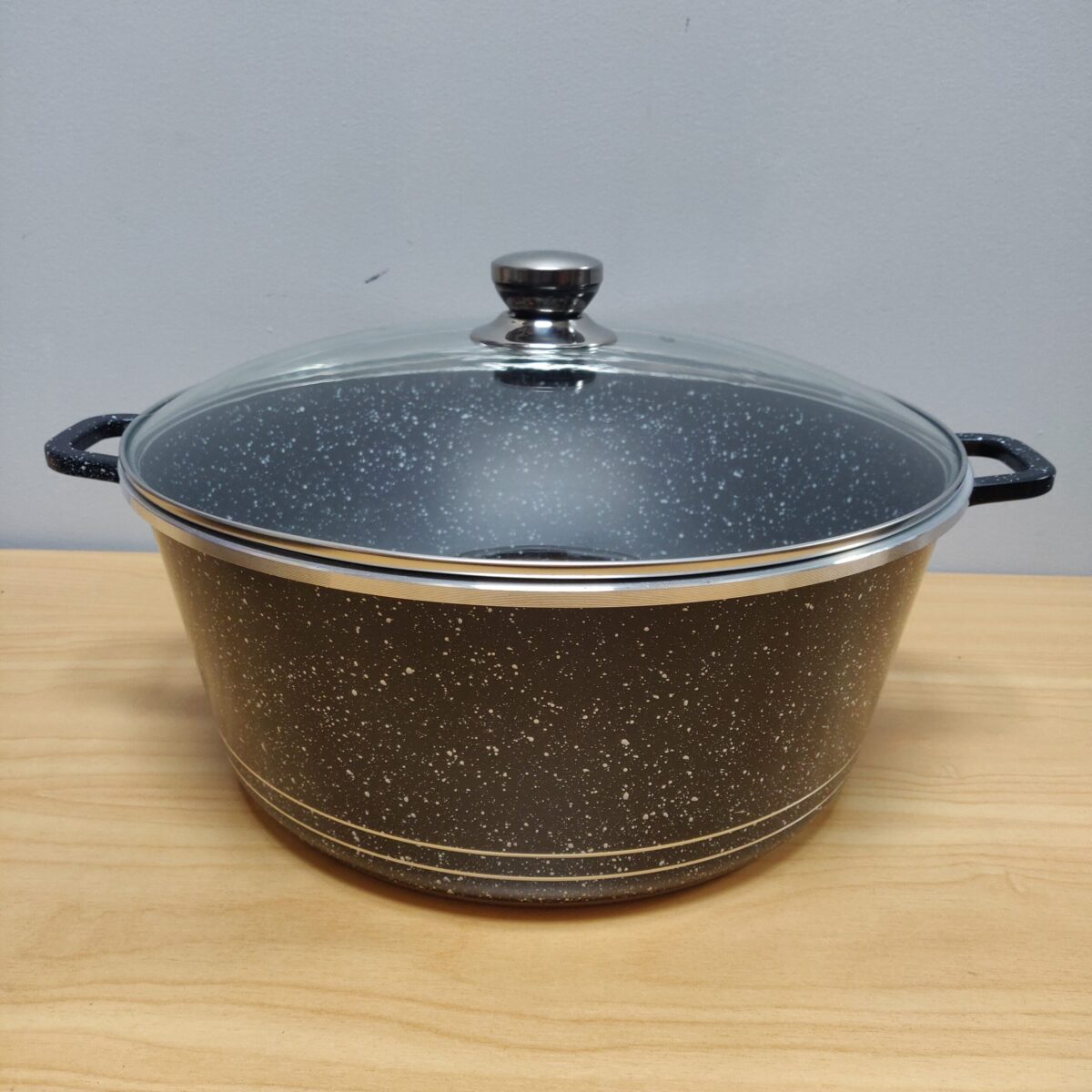 Large Non-stick alumiunium pot 40cm diameter, 18L - Image 5