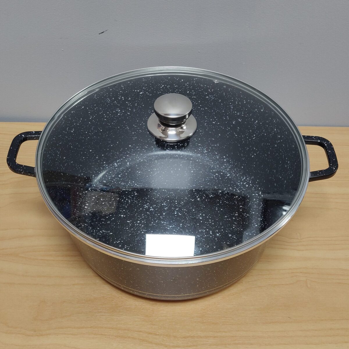 Large Non-stick alumiunium pot 40cm diameter, 18L - Image 2