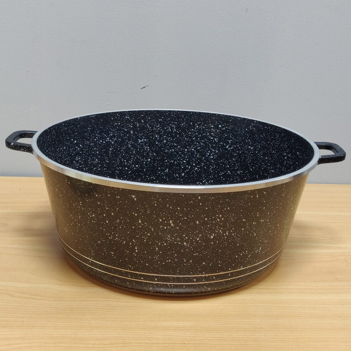 Large Non-stick alumiunium pot 40cm diameter, 18L - Image 3