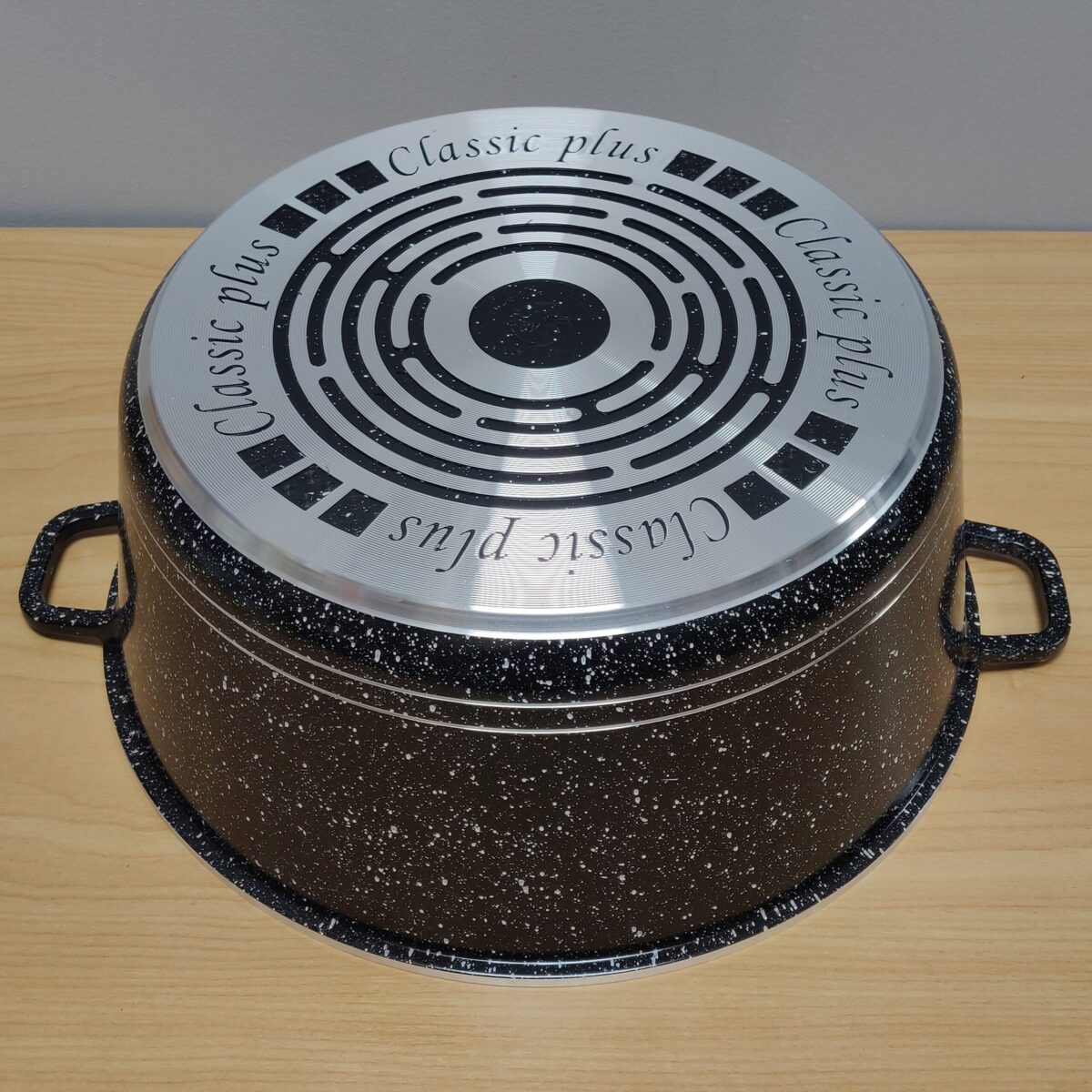 Large Non-stick alumiunium pot 40cm diameter, 18L - Image 4