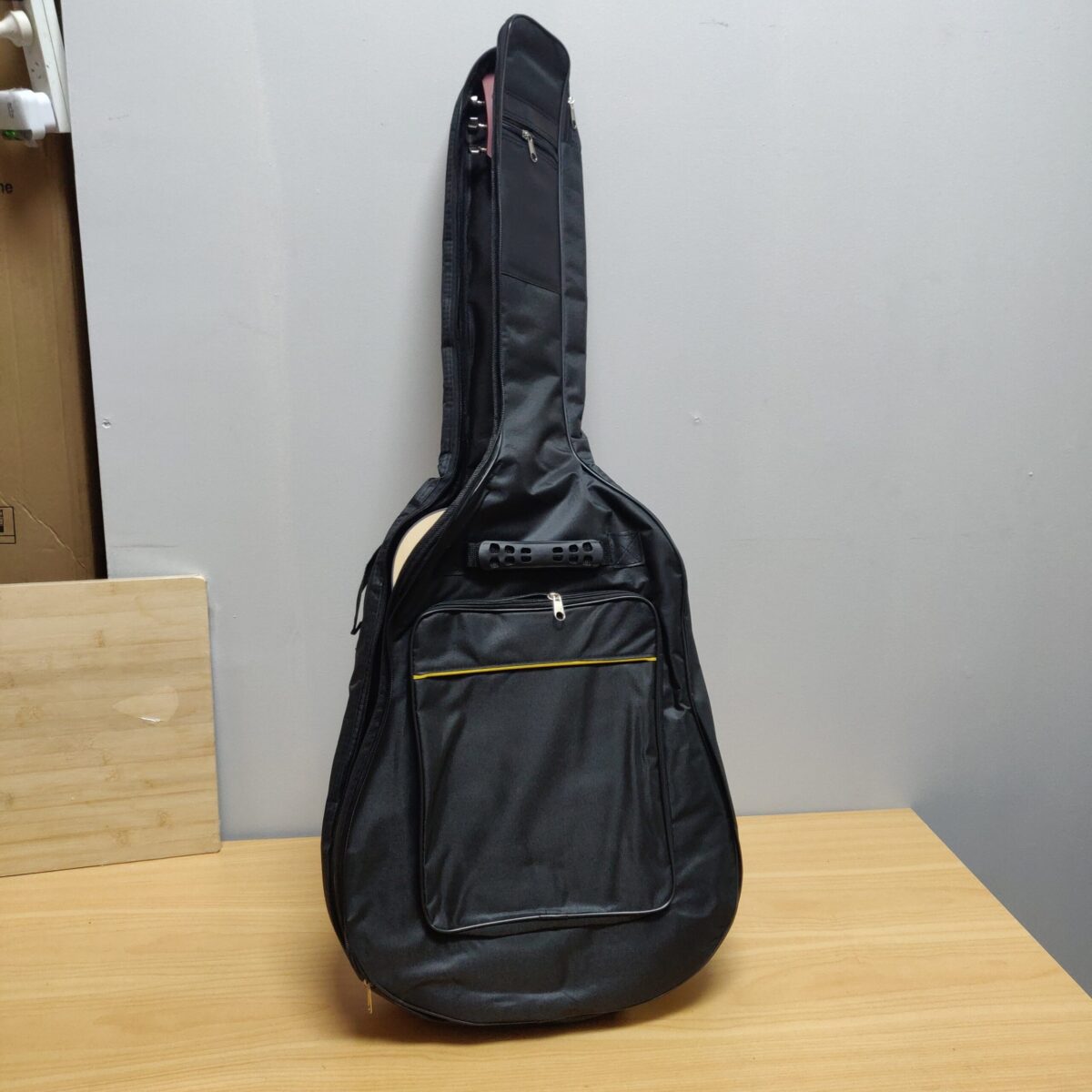 Guitar case (up to 41 inches) - Image 5