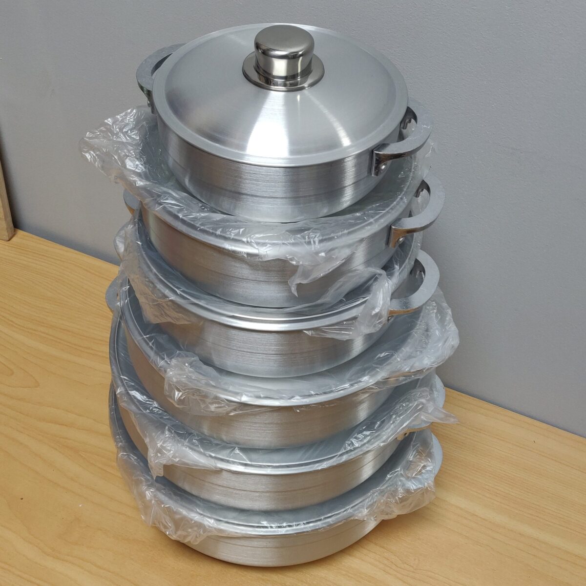 Aluminium pots (6pcs) - Image 4