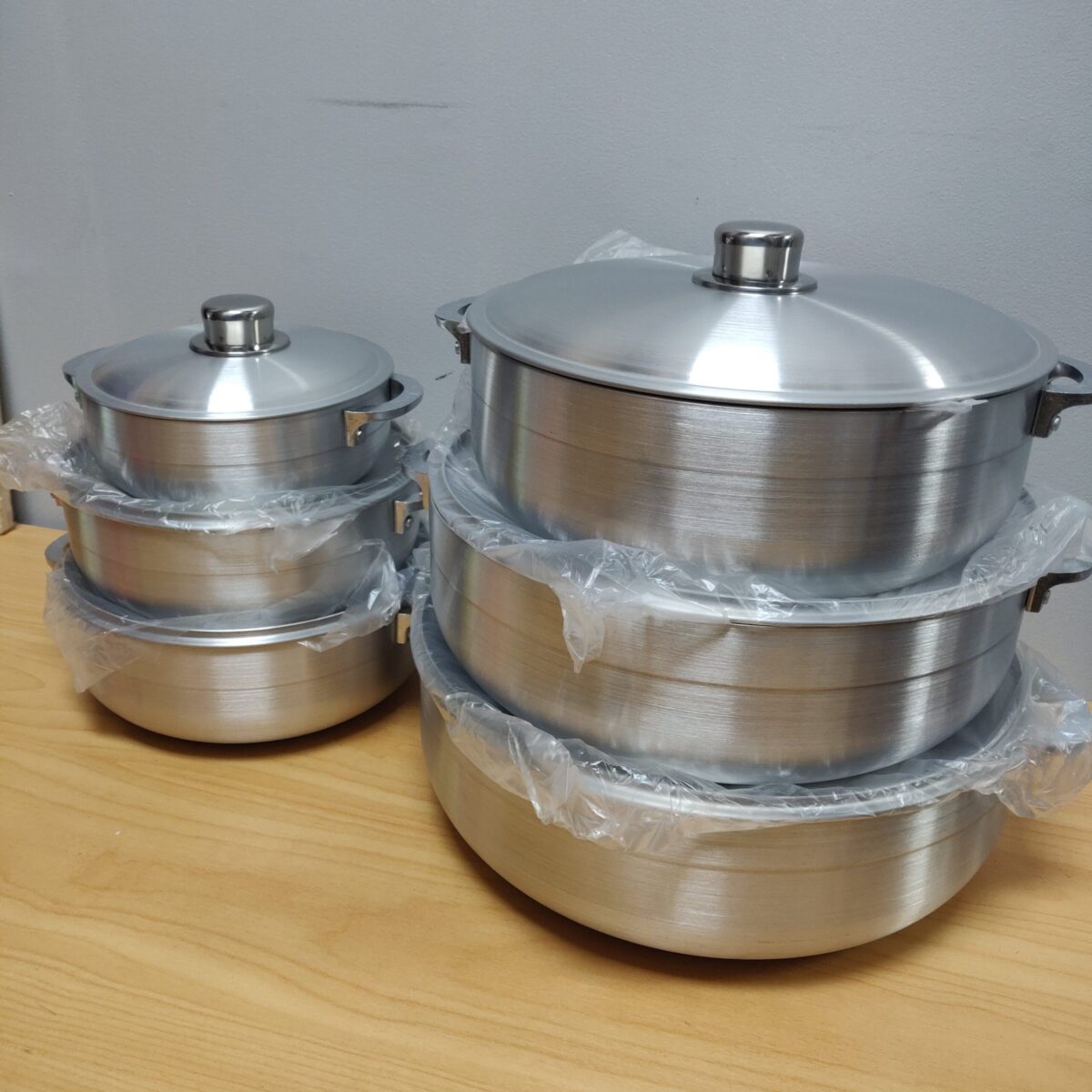 Aluminium pots (6pcs) - Image 2