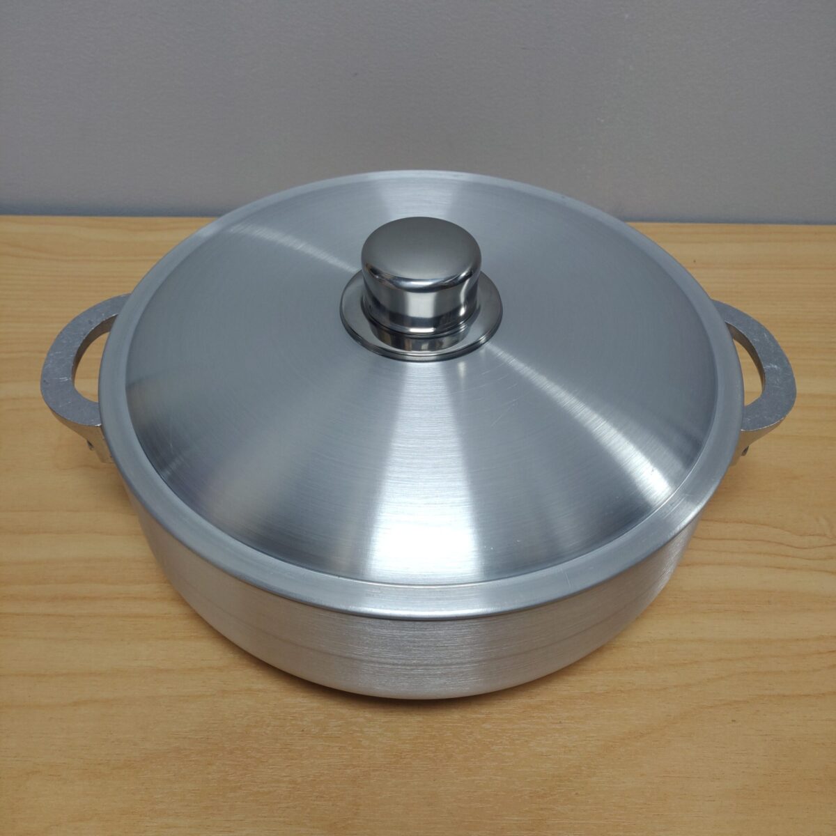 Aluminium pot 2L (20cm) - Image 2