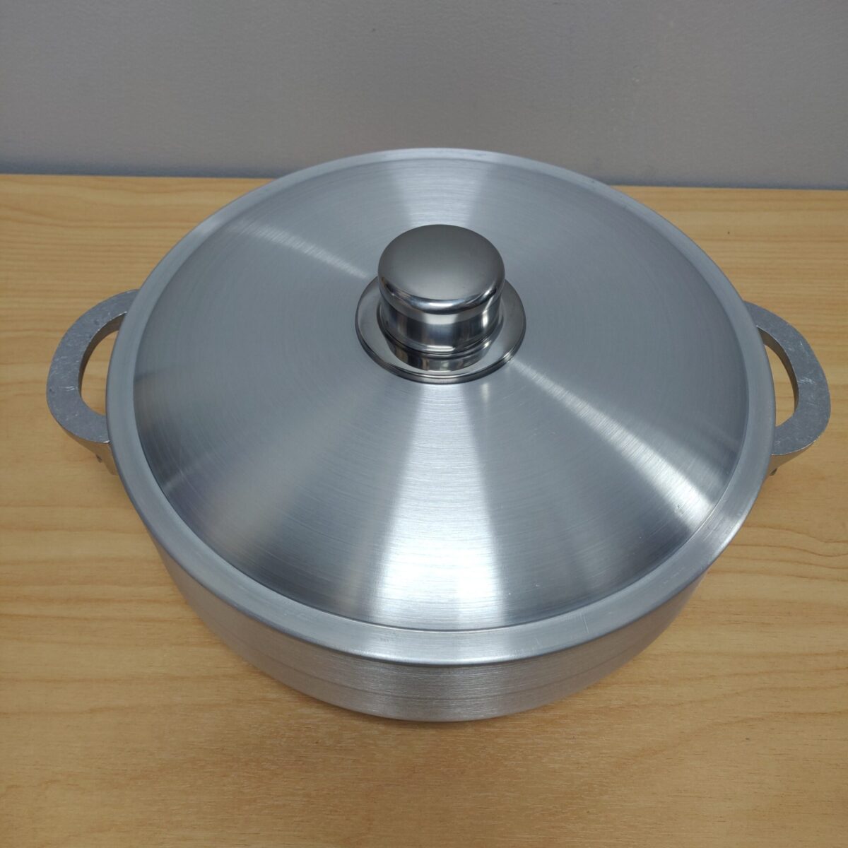 Aluminium pot 3.5 (24cm) - Image 6