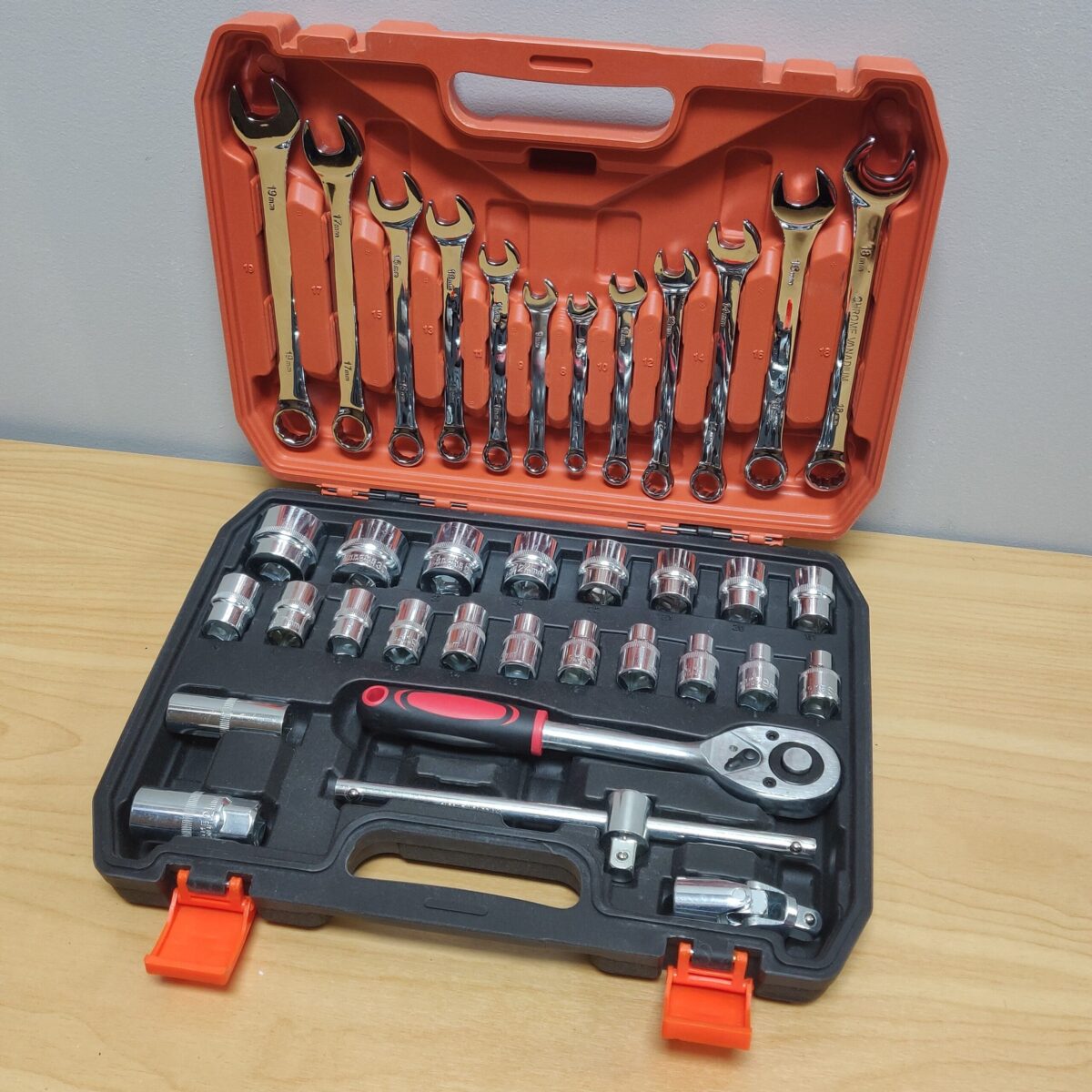 Mechanics Tools Kit 37pcs - Image 3