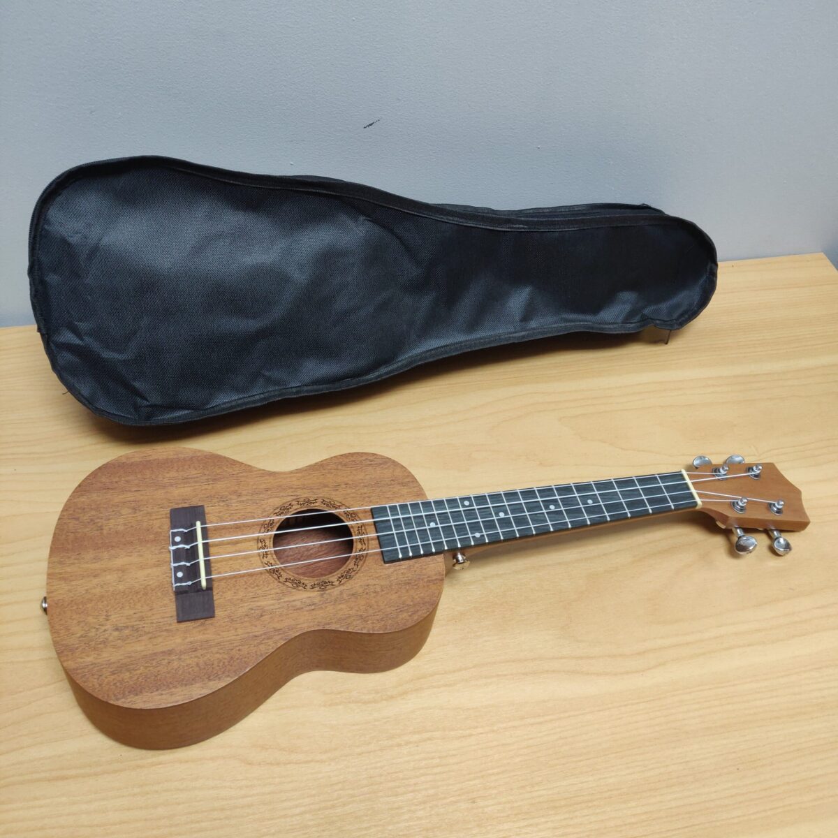 Ukulele (21 inch) full size - Image 8