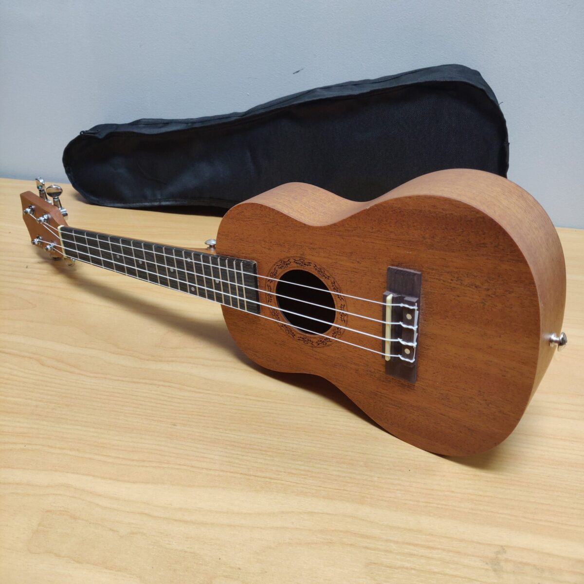 Ukulele (21 inch) full size - Image 5