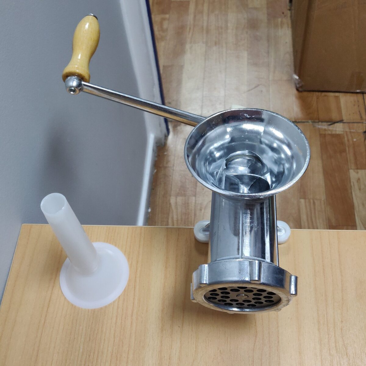 Manual meat grinder mincer - Image 14