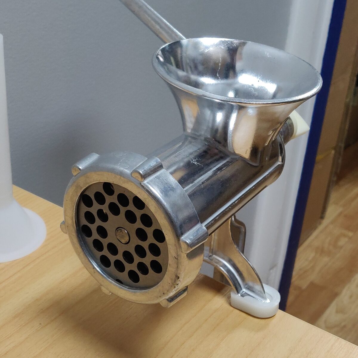Manual meat grinder mincer - Image 20