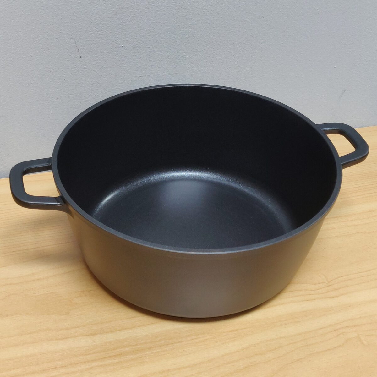 Aluminium induction pot 32cm diameter, 9.5L - Image 10