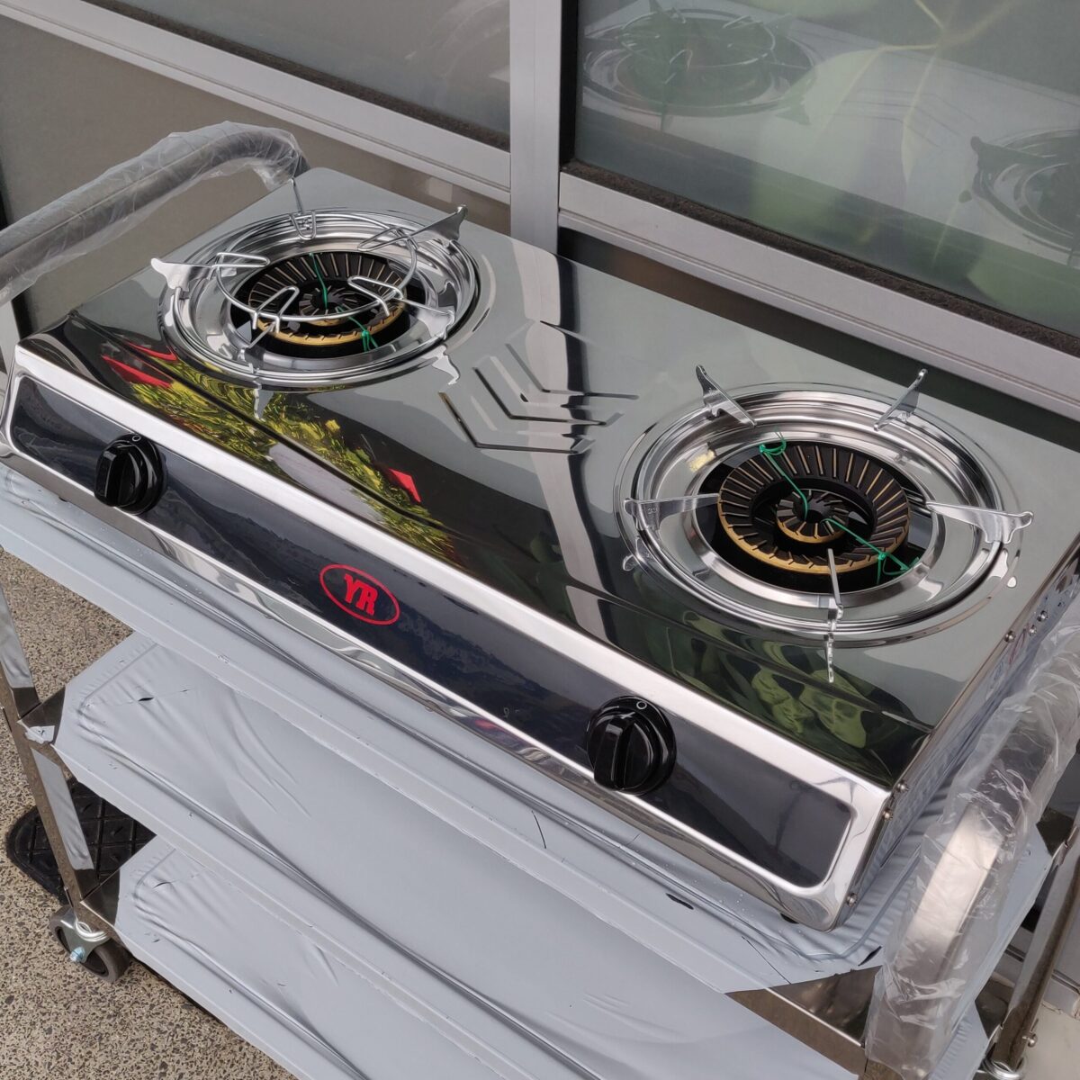 Double burner gas stove with kitchen trolley - Image 2