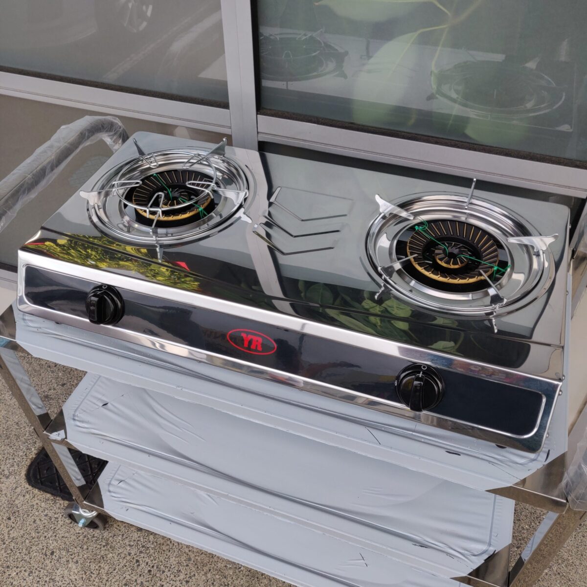 Double burner gas stove with kitchen trolley - Image 3