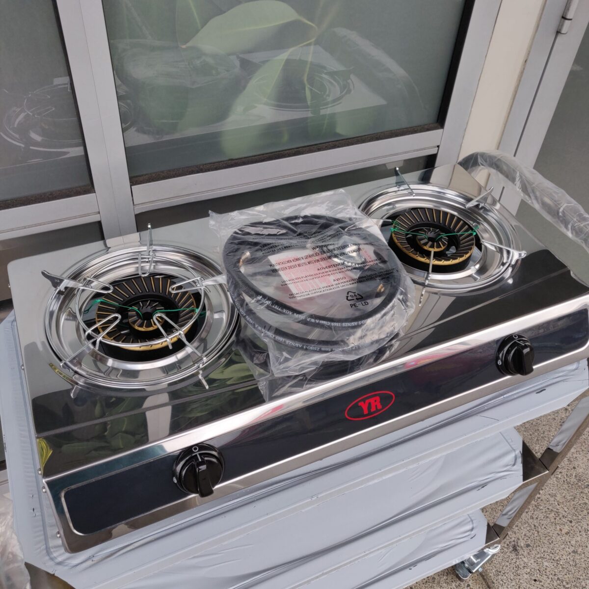 Double burner gas stove with kitchen trolley - Image 4