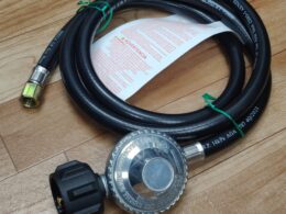 Low pressure regulator and hose (1.5m)