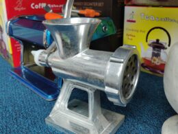 Manual meat grinder mincer (small)