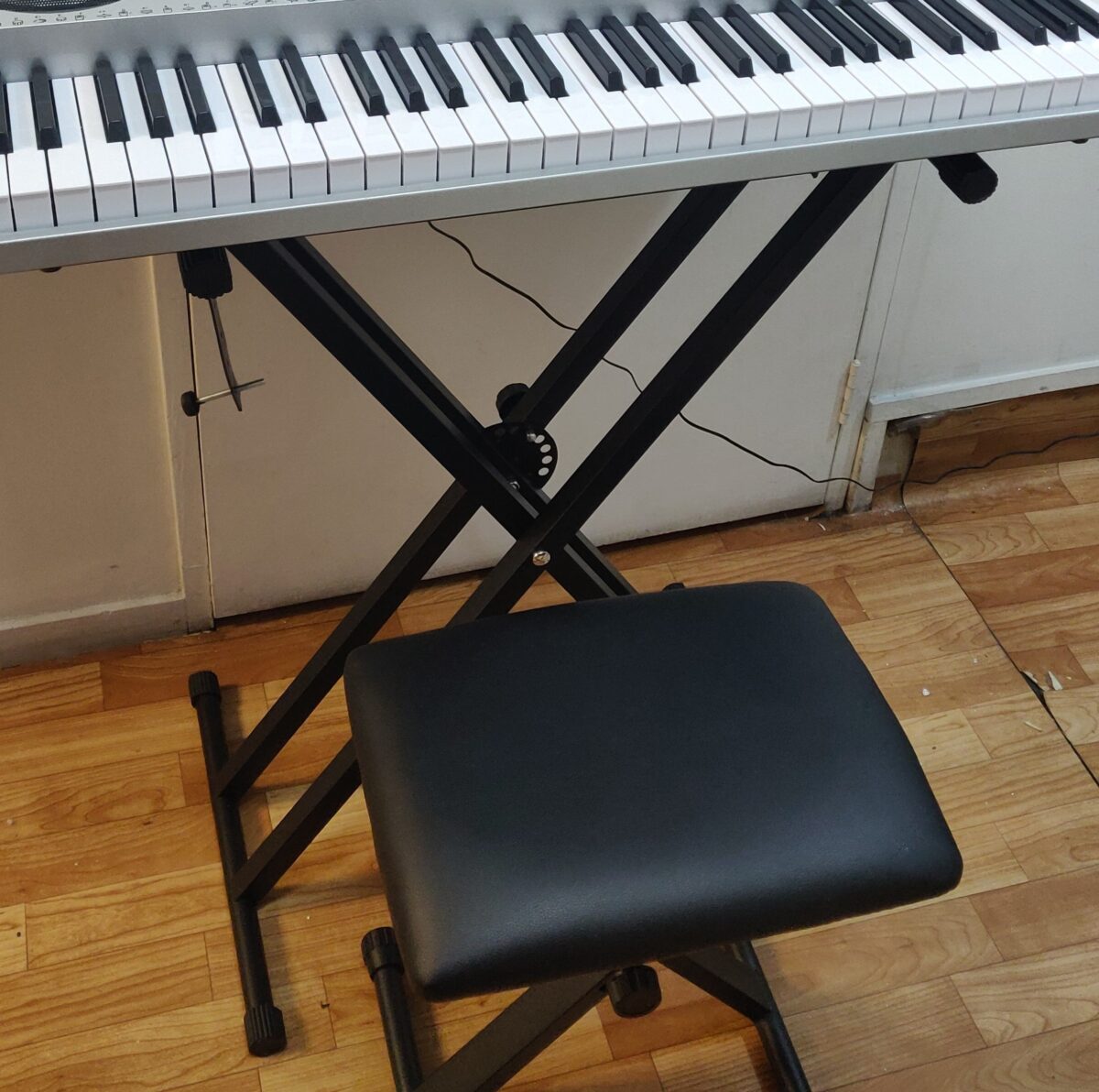 Piano stool - Image 2