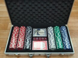 Poker game set with case (300pcs)