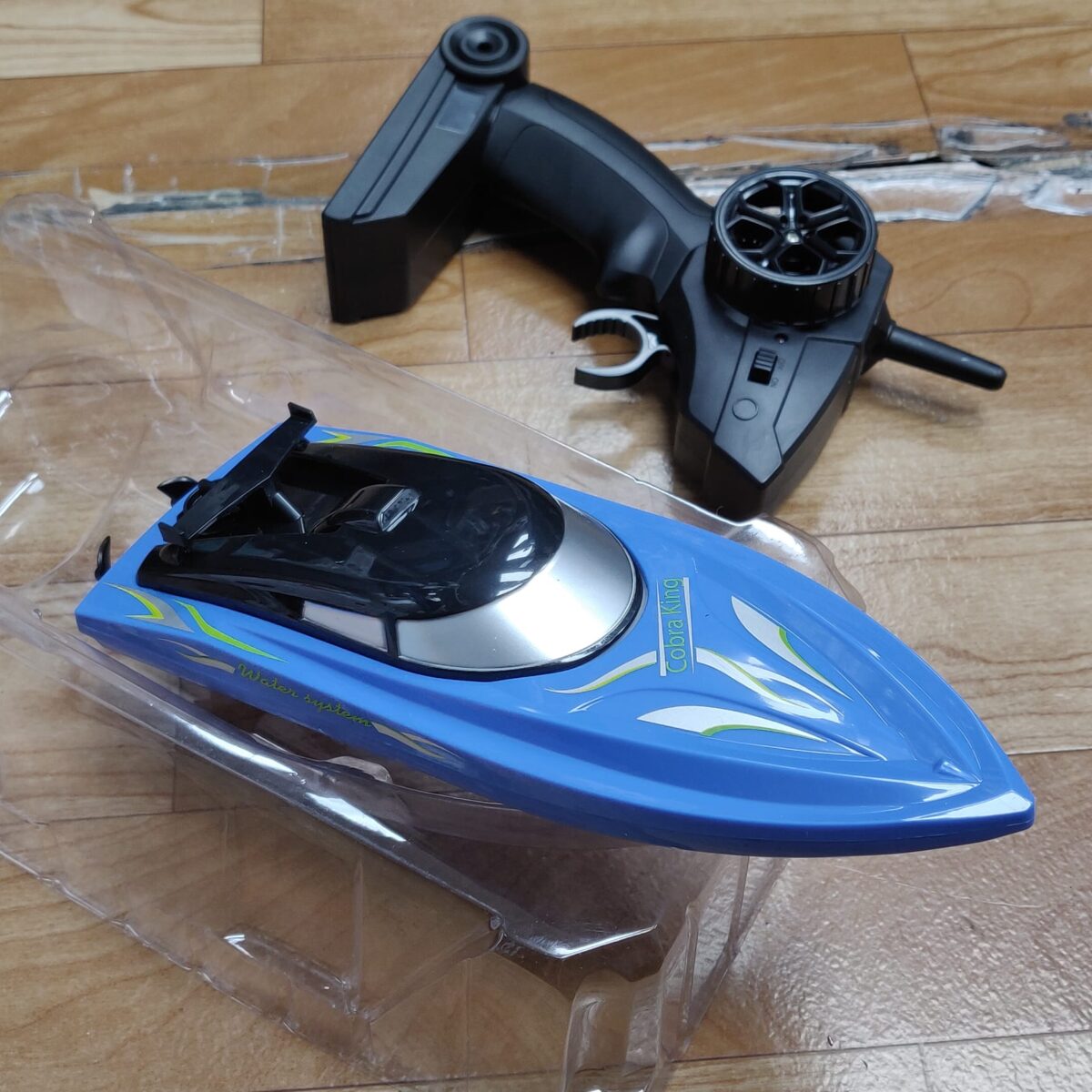 RC boats (small)