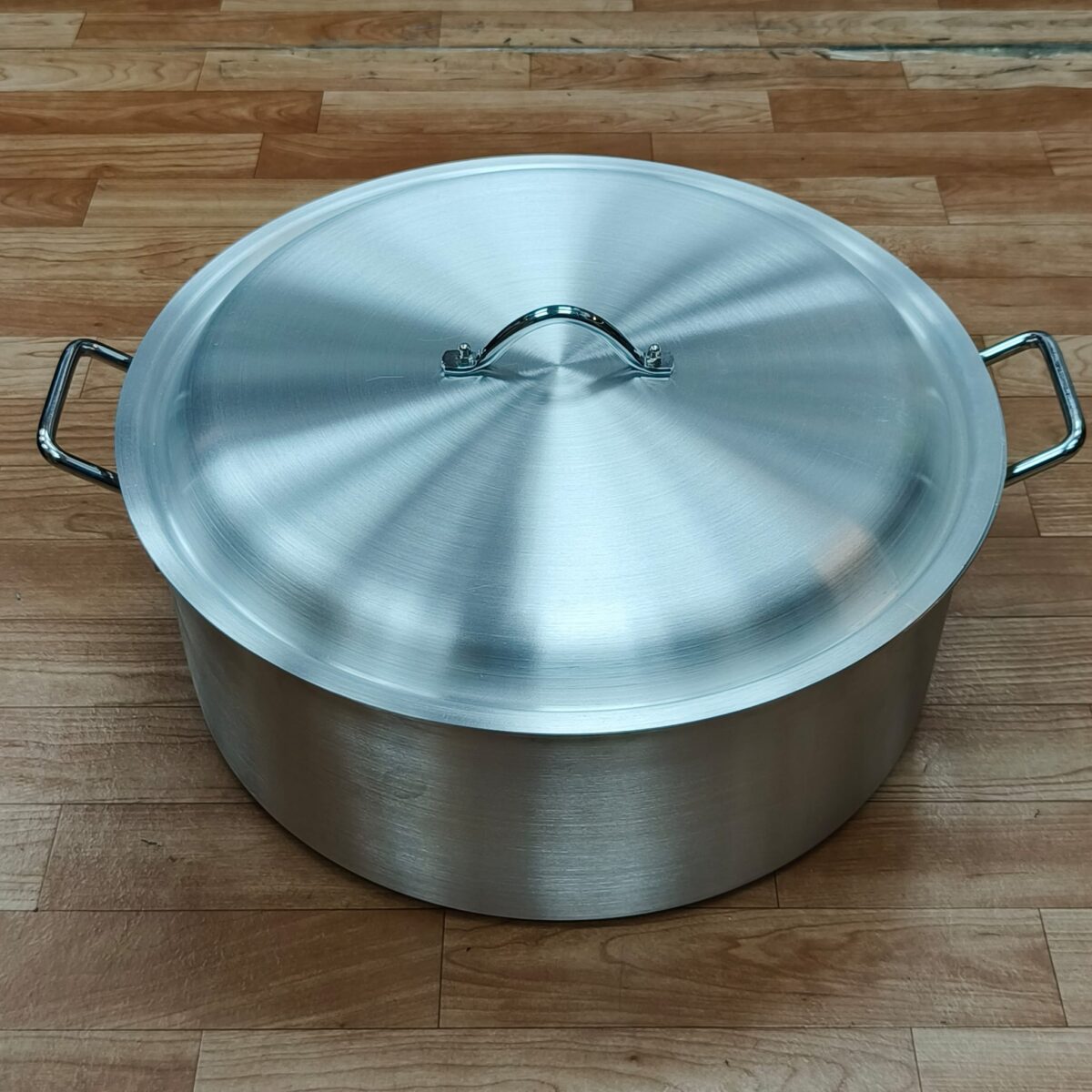 Large aluminum stock pot 28L