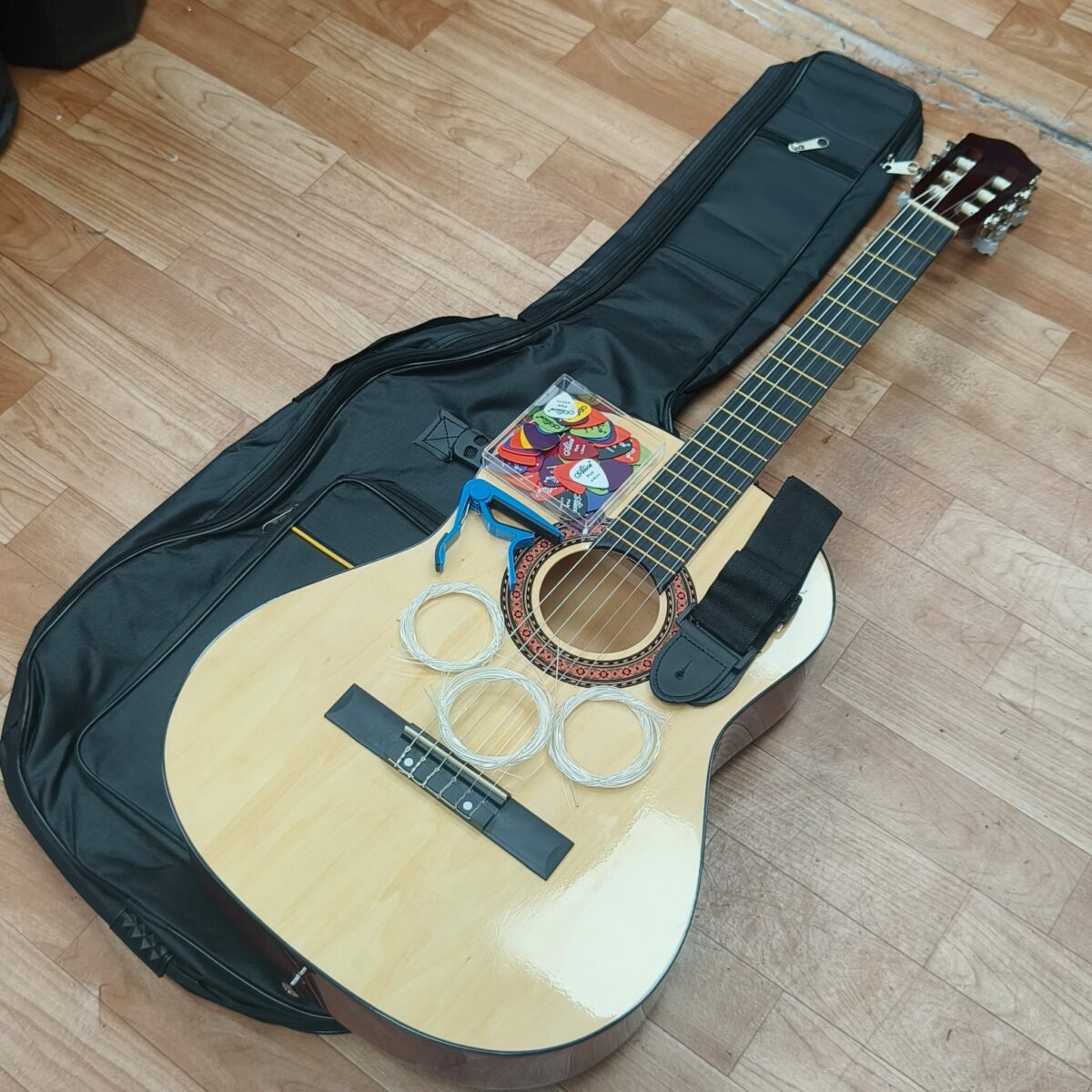 Guitar strap