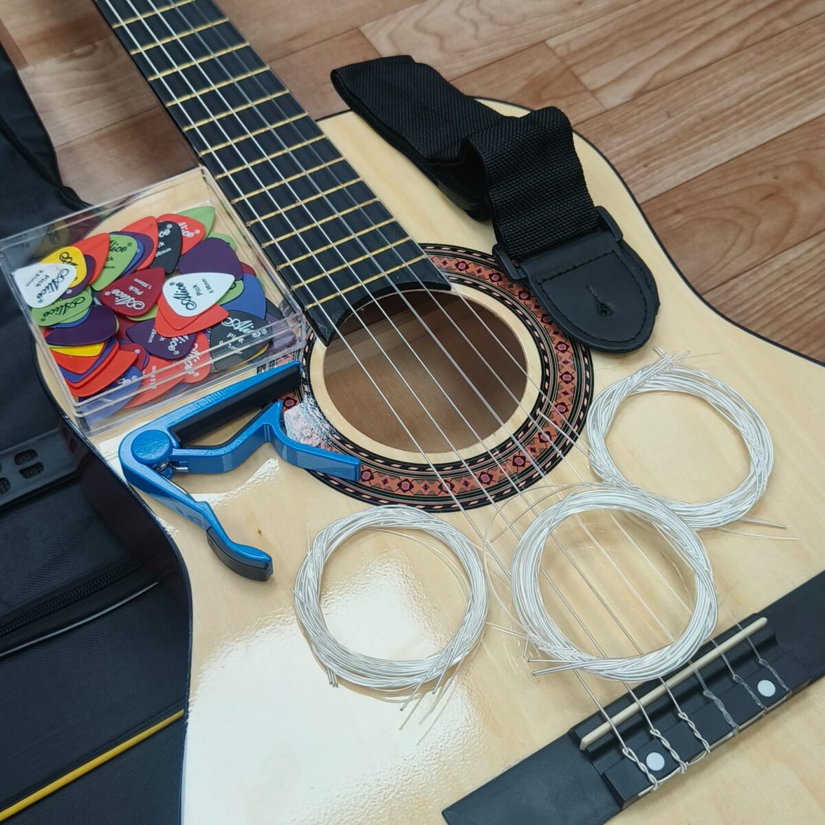 Guitar strap - Image 3