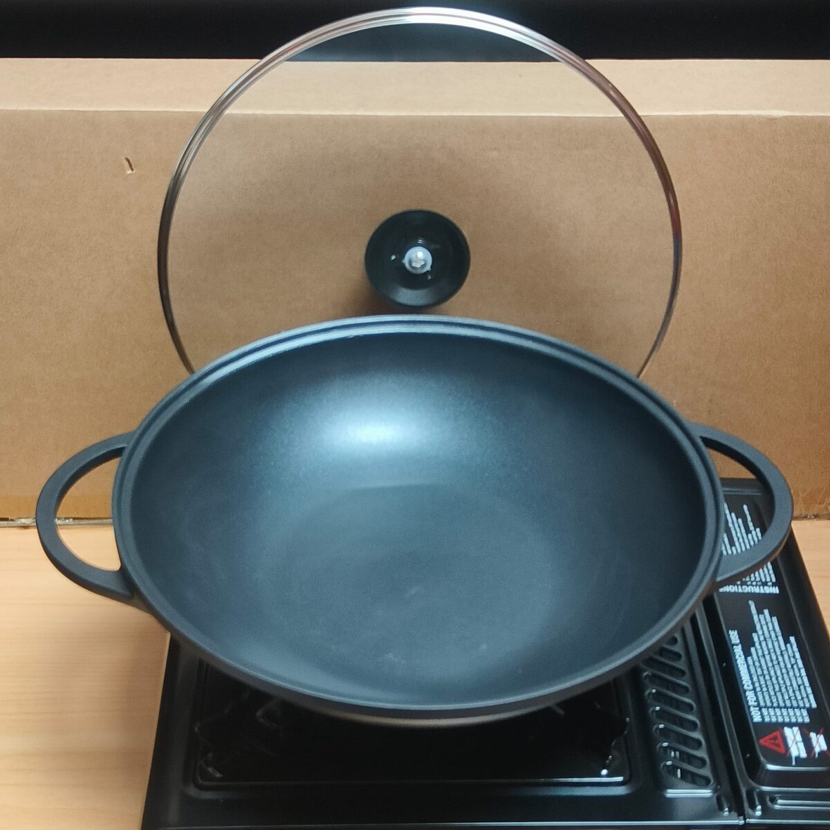 Non stick casserole wok