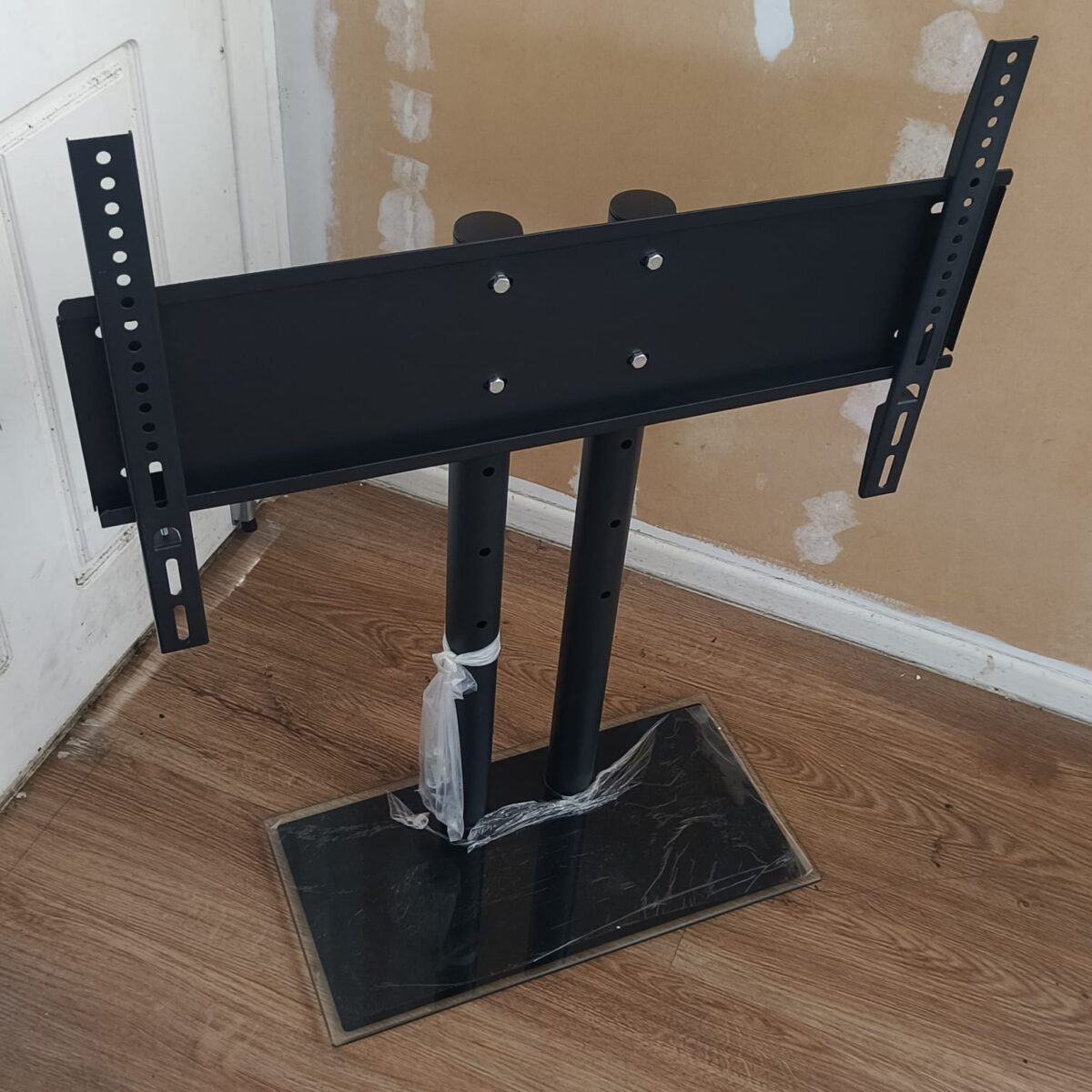 TV Stand (32 inch to 75 inch) - Image 4
